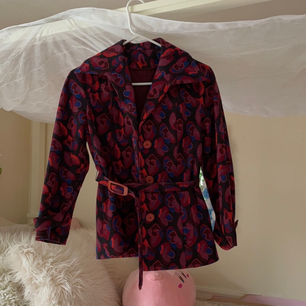Vintage psychedelic belted blazer